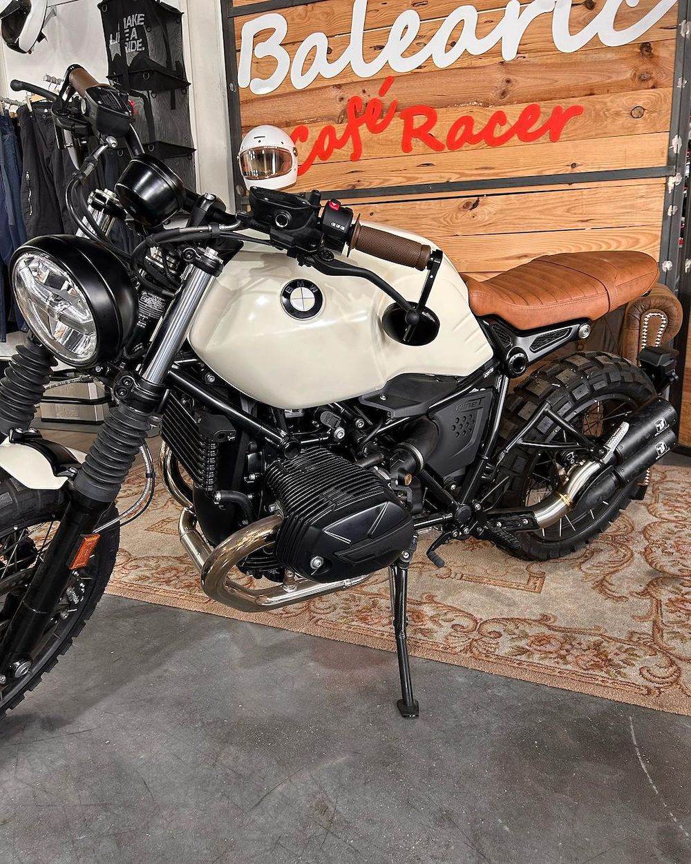 Ixrace DCX2 Dual Silencers BMW R Nine T 2023-24 - Motorcycle Performance Store