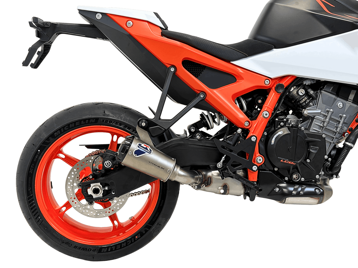 Termignoni GP2R-RHT titanium silencer fitted to KTM Duke 990 2024–2026 with mesh detail and removable db killer