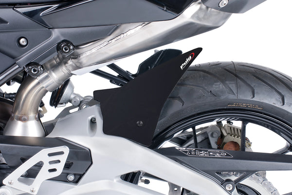Puig Matt Black rear hugger fitted to Aprilia Shiver 900 2017–2020 rear mudguard protection