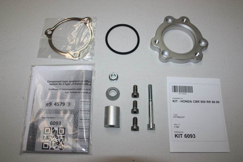 IXIL Honda CBR 900 RR with the IXIL Hexoval Xtrem Inox Silencer. Slip on Silencer