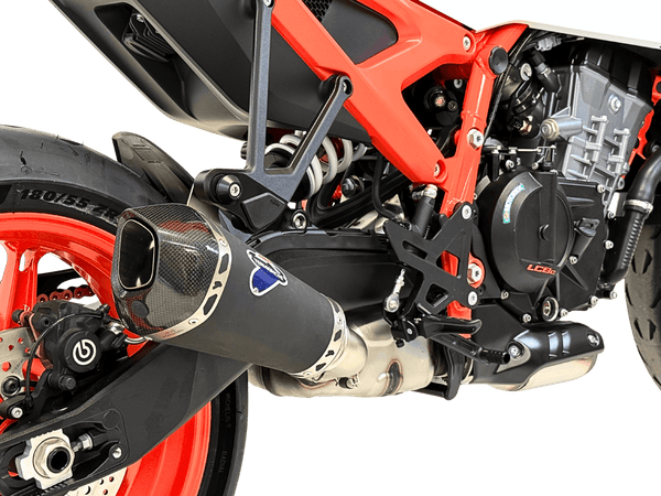 Termignoni conical black silencer fitted to KTM Duke 990 2024–2026 stainless steel exhaust with removable db killer