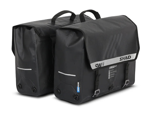 SHAD SW42 waterproof side bags 25L per bag. Durable adventure panniers with IPX5 protection, reflective details and secure mounting options.