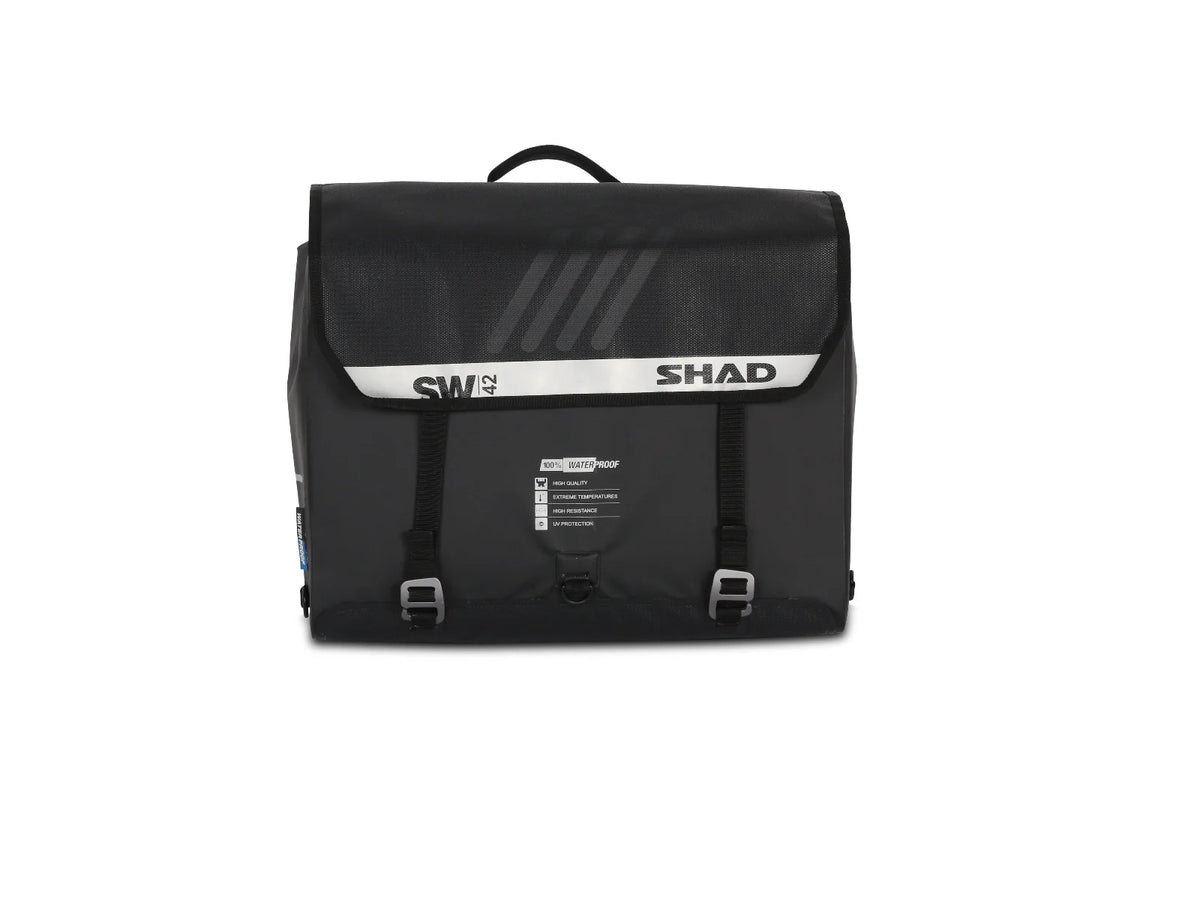 SHAD SW42 waterproof side bags 25L per bag. Durable adventure panniers with IPX5 protection, reflective details and secure mounting options._4