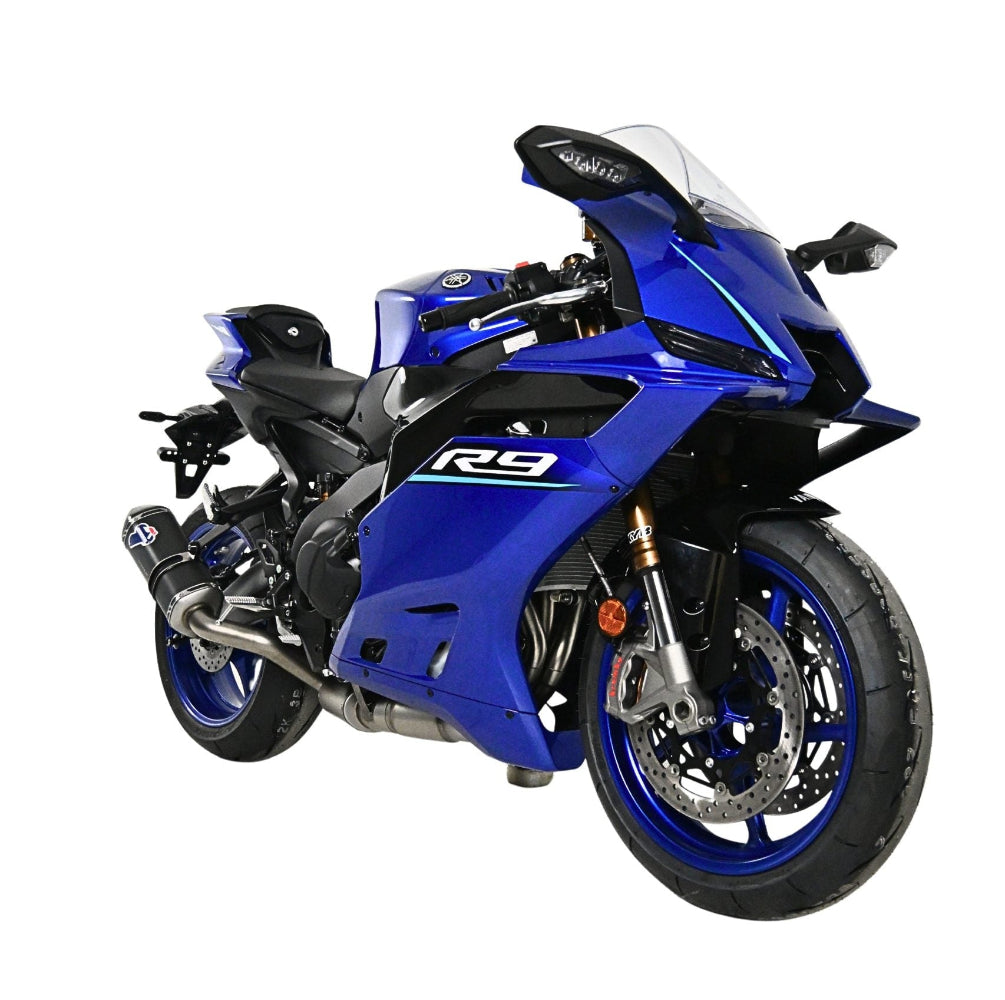 Termignoni black titanium homologated exhaust system fitted to Yamaha YZF-R9 2025–2026 with carbon fibre end cap_4