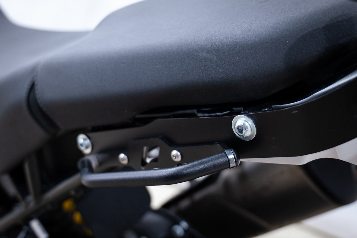 Isotta Passenger Grips Black Ducati Desert-X 2022-24