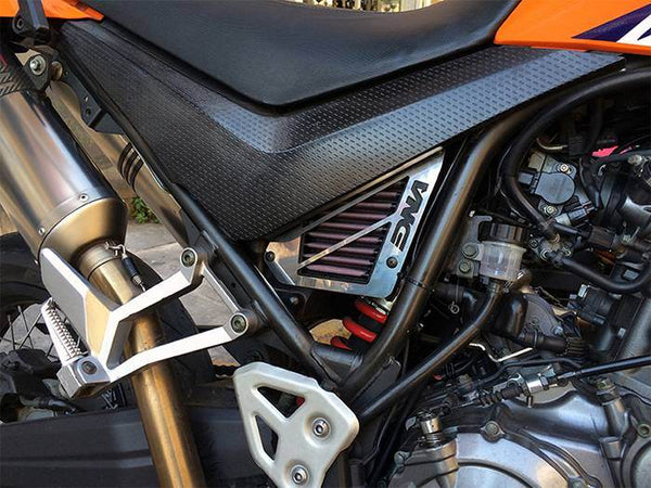 DNA chrome air box cover fitted to Yamaha XT660 R/X showing polished stainless intake upgrade_1